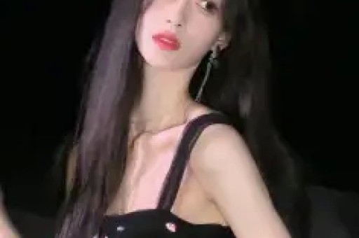 3大瓜！阿雅抄袭赵樱子当三当红小花交往多个老男星 个个离谱