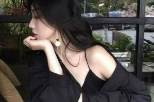 他是著名演员总演坏蛋导致57岁才结婚妻子至今都没有露过面 他是著名演员总演坏蛋导致57岁才结婚妻子至今都没有露过面