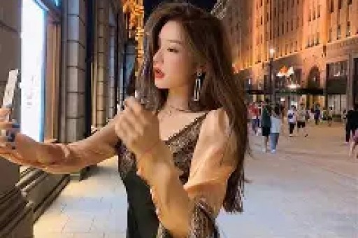知名演员无戏可拍与妻子直播吵架闹离婚卖房也还不起房贷
