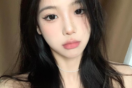 斗鱼女主播忘关摄像头私密画面流出!虚假人设彻底翻车 斗鱼女主播忘关摄像头私密画面流出!虚假人设彻底翻车